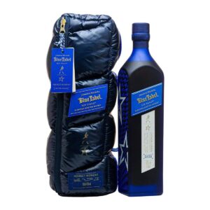 Rượu Johnnie Walker Blue Label Ice Chalet 750ml