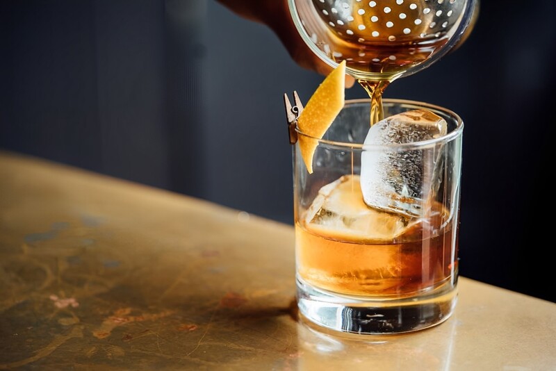 thưởng thức rượu chivas 38 royal salute